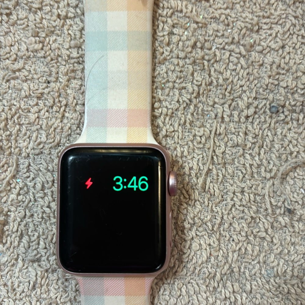 apple watch series 2 works perfect, no scratches or cracks